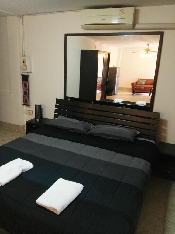 Jomtien Sunset Guesthouse Exterior foto